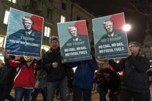 trumpprotests1-kzbF--621x414@LiveMint